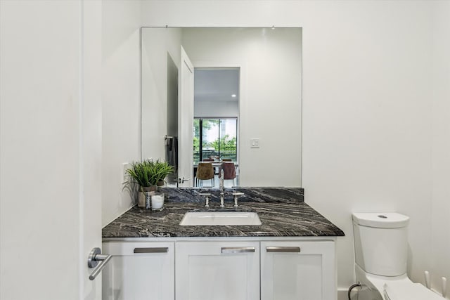 1010 Waltway Dr, Houston, TX 77008 - half bath with toilet and vanity
