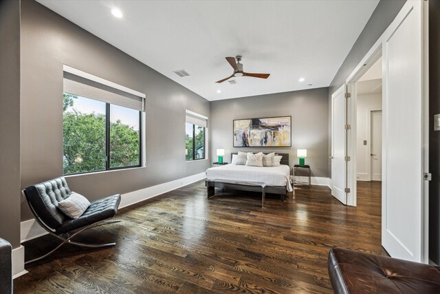 1010 Waltway Dr, Houston, TX 77008 - bedroom featuring wood finished floors, a ceiling fan, and recessed lighting
