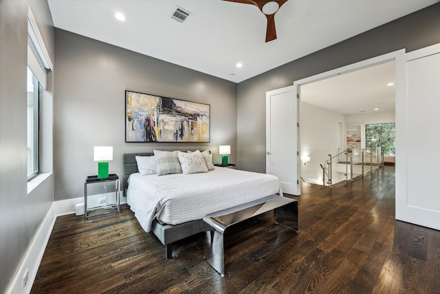 1010 Waltway Dr, Houston, TX 77008 - bedroom featuring wood finished floors, a ceiling fan, and recessed lighting