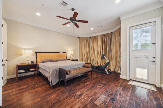 3319 Bridgeberry Ln, Houston, TX 77082 - bedroom featuring hardwood / wood-style floors, recessed lighting, crown molding, and a ceiling fan