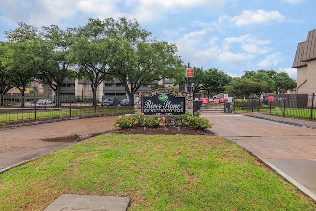 3025 Walnut Bend Ln Unit 37, Houston, TX 77042 - photo 17