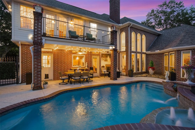 3402 Haywood Ct, Sugar Land, TX 77478 - view of pool with a patio area, a pool with connected hot tub, and outdoor dining area