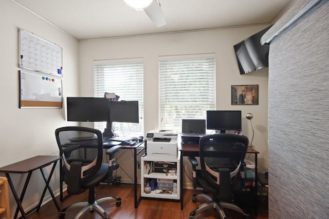 1202 Fairlane Sq, Channelview, TX 77530 - office space with wood finished floors
