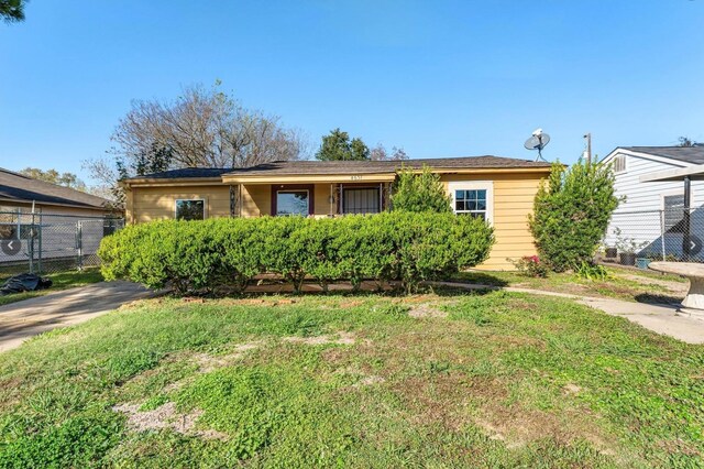 4637 Carmen St, Houston, TX 77051 - view of single story home