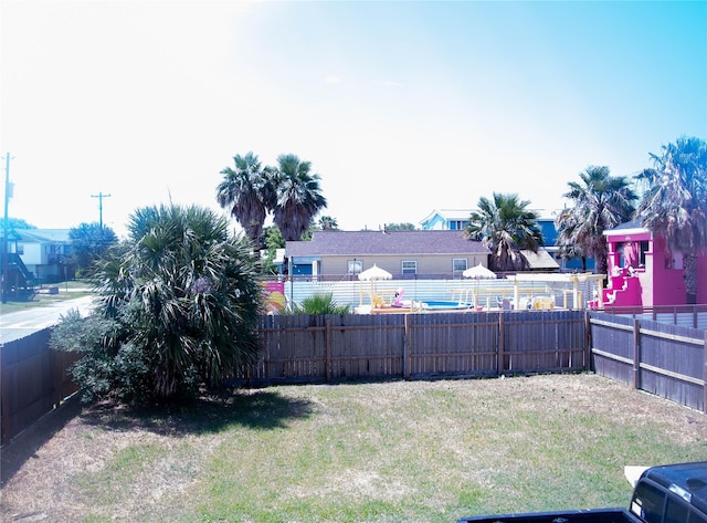 6201 Heards Ln, Galveston, TX 77551 - view of fenced backyard