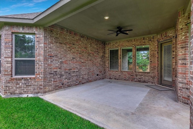23 N Wheatleigh Dr, Tomball, TX 77375 - view of patio / terrace featuring a ceiling fan