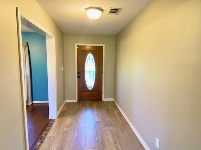 328 Mcguire Rd, Lufkin, TX 75901 - entrance foyer featuring wood finished floors and baseboards