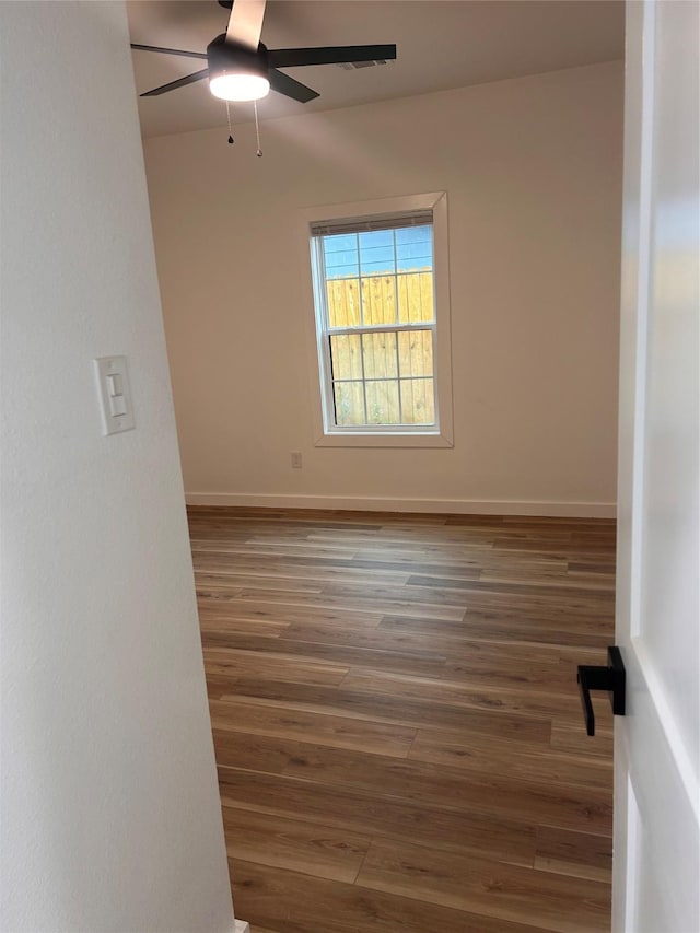 6206 Lyndhurst Dr, Houston, TX 77087 - spare room with wood finished floors and a ceiling fan