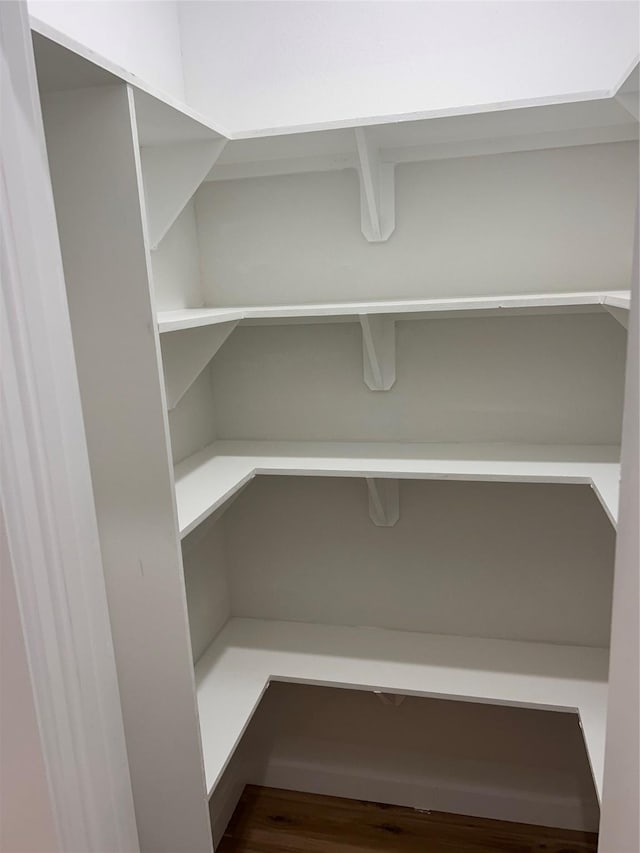 6206 Lyndhurst Dr, Houston, TX 77087 - view of pantry