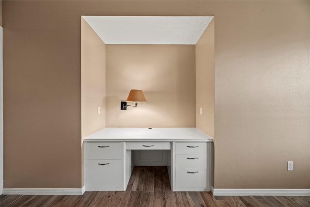4611 Diamond Springs Dr, Missouri City, TX 77459 - unfurnished office featuring dark wood-style floors and built in study area