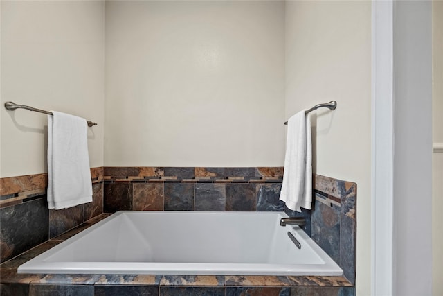 4611 Diamond Springs Dr, Missouri City, TX 77459 - bathroom featuring a garden tub