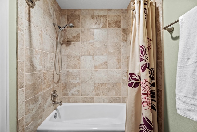 4611 Diamond Springs Dr, Missouri City, TX 77459 - bathroom featuring shower / tub combo