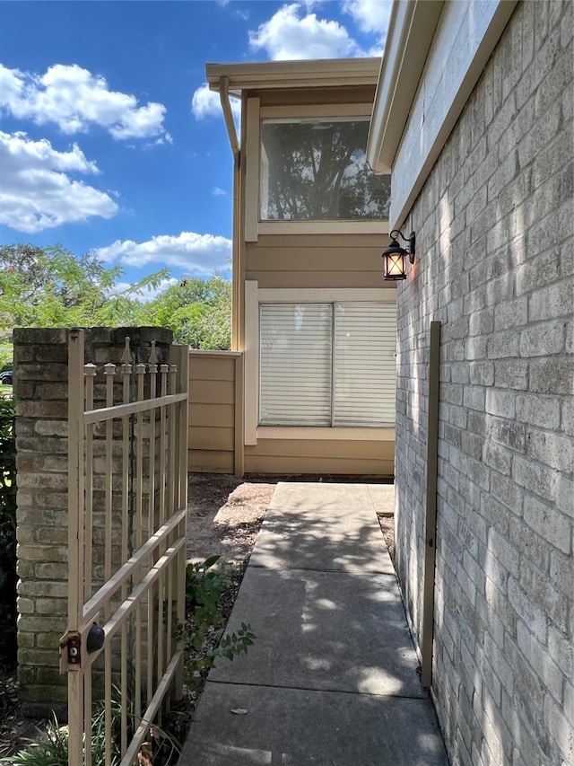 2372 Woodland Park Dr Unit 121, Houston, TX 77077 - view of patio