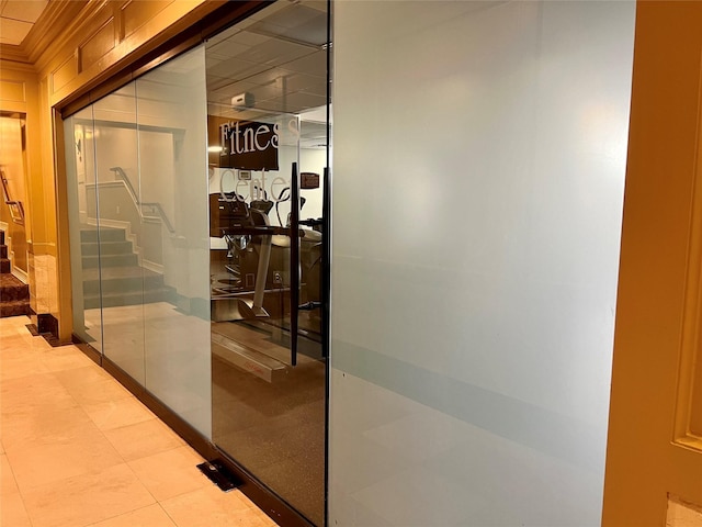 3525 Sage Rd Unit 1502, Houston, TX 77056 - corridor featuring stairway