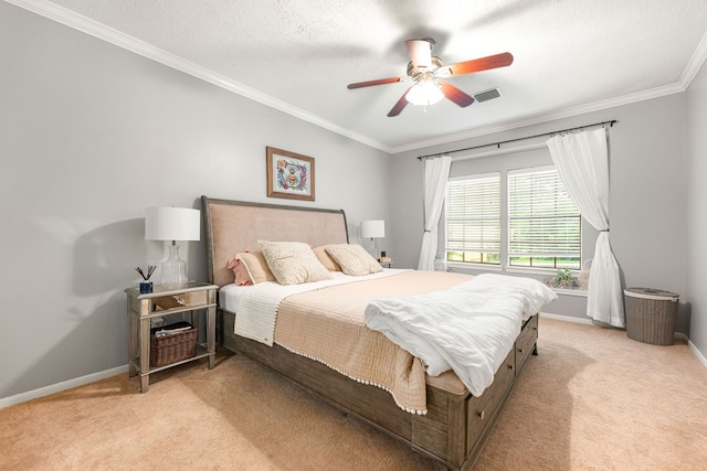 6 Heathstone Pl, The Woodlands, TX 77381 - bedroom with crown molding, light carpet, and ceiling fan