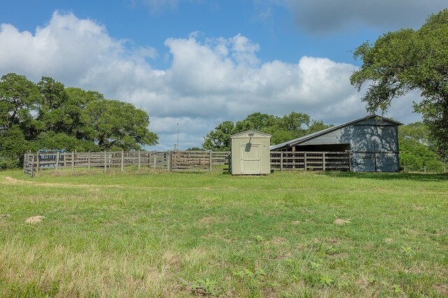 1561 County Road 154, Weimar, TX 78962