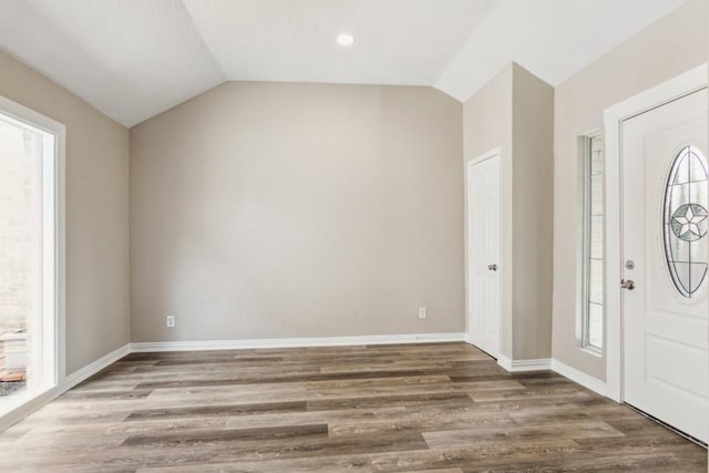 4710 N Cashel Cir, Houston, TX 77069 - foyer entrance with vaulted ceiling and wood finished floors