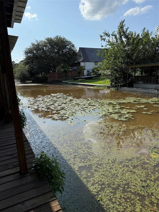 8998 Gladewood St, Willis, TX 77318