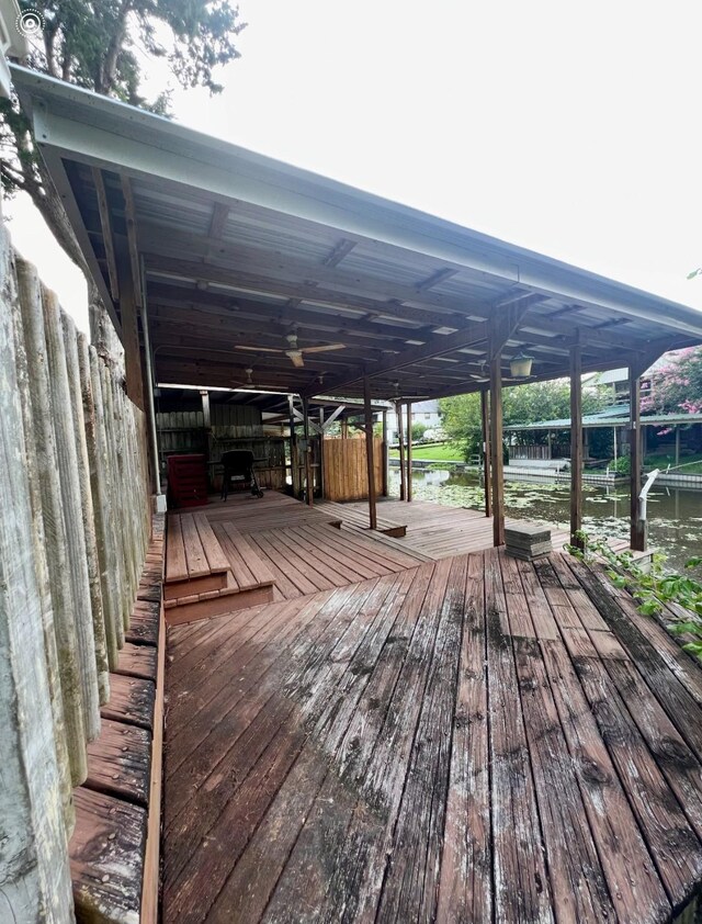 8998 Gladewood St, Willis, TX 77318