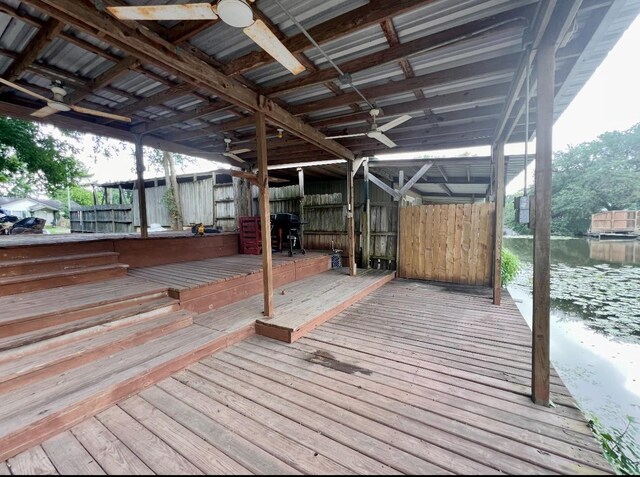 8998 Gladewood St, Willis, TX 77318