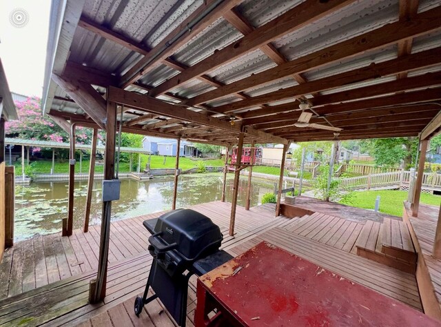 8998 Gladewood St, Willis, TX 77318