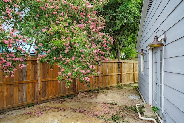 1615 Hiller St, Houston, TX 77015 - view of yard