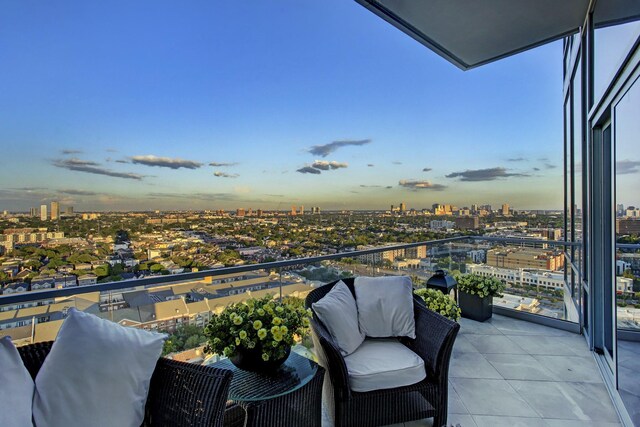 2727 Kirby Dr Unit 19F, Houston, TX 77098 - photo 9