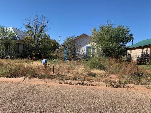 509 Keeler Ave, Spur, TX 79370 - photo 6