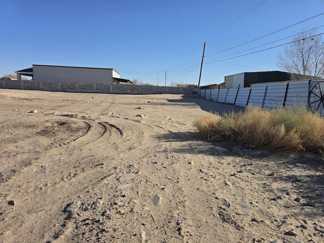 1524 Wolsey Dr, Clint, TX 79836 - view of yard