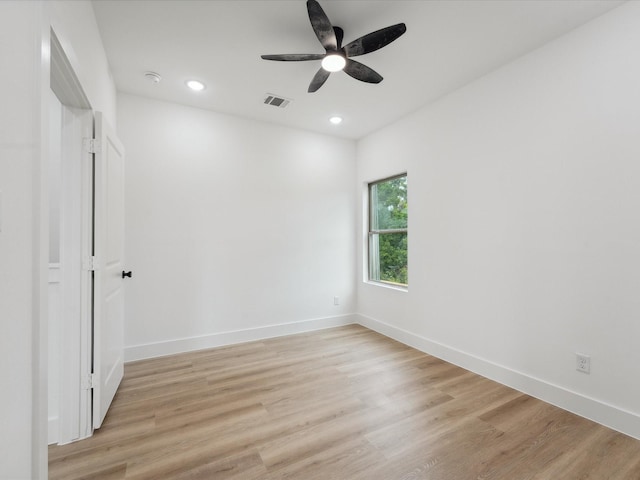 7420 Maxroy St, Houston, TX 77088 - spare room featuring a ceiling fan, light wood finished floors, and recessed lighting