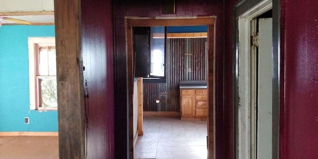 115 E Hallie St, Floydada, TX 79235 - hall featuring healthy amount of natural light