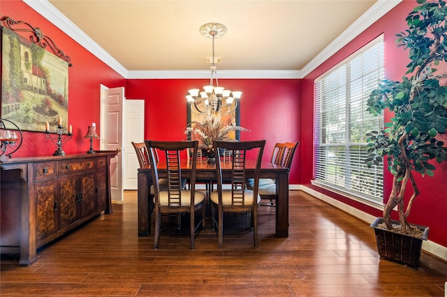 7914 Chianti Ct, Sugar Land, TX 77479 - dining space featuring a chandelier, hardwood / wood-style floors, and ornamental molding