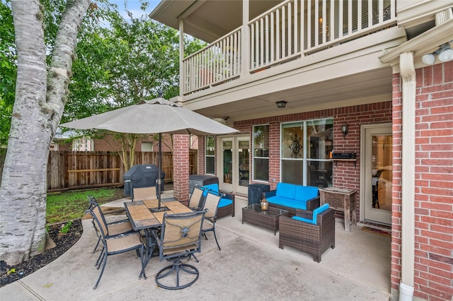7914 Chianti Ct, Sugar Land, TX 77479 - patio / terrace with a patio area, a grill, and an outdoor living space