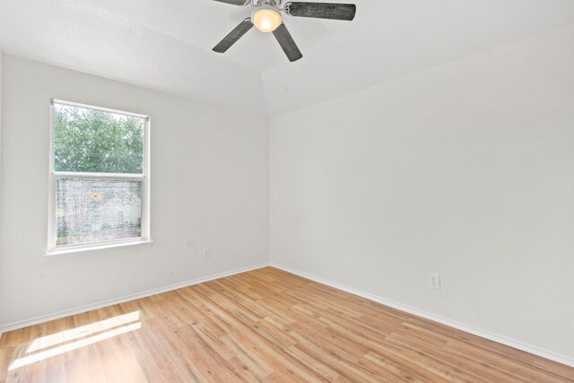 2106 Goldfinch Ln, League City, TX 77573 - photo 30