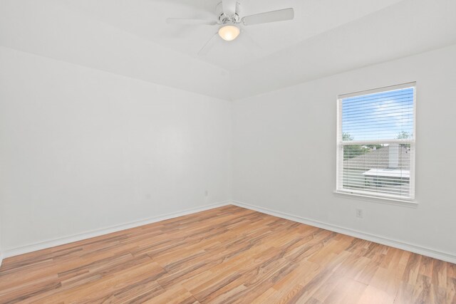 2106 Goldfinch Ln, League City, TX 77573 - photo 26