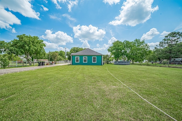 8705 W 1st St, Needville, TX 77461 - view of yard