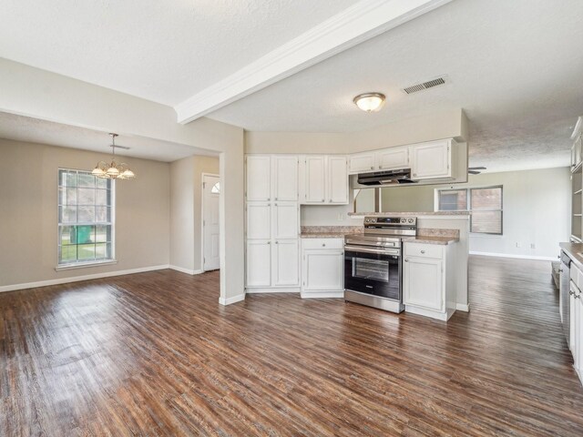 4901 Ripple Creek Dr, Baytown, TX 77521 - kitchen featuring electric range, a chandelier, under cabinet range hood, white cabinets, and beam ceiling