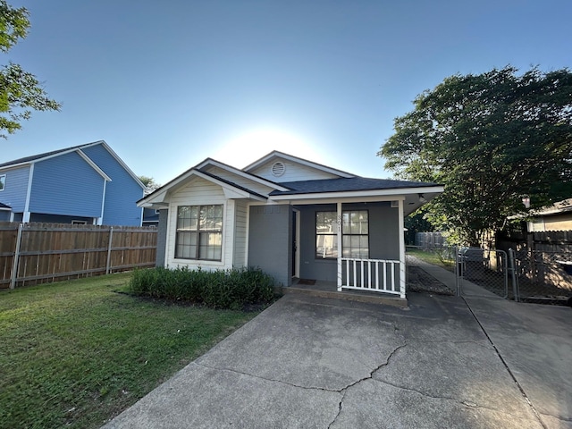 301 Park Pl, College Station, TX 77840 - view of front facade featuring a porch