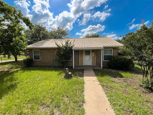 1110 N Harrison St, Jewett, TX 75846 - photo 2