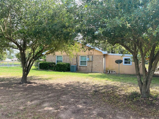1110 N Harrison St, Jewett, TX 75846 - photo 7