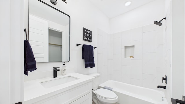 2712 Jensen Creek Ln, Houston, TX 77026 - full bath with vanity and shower / washtub combination