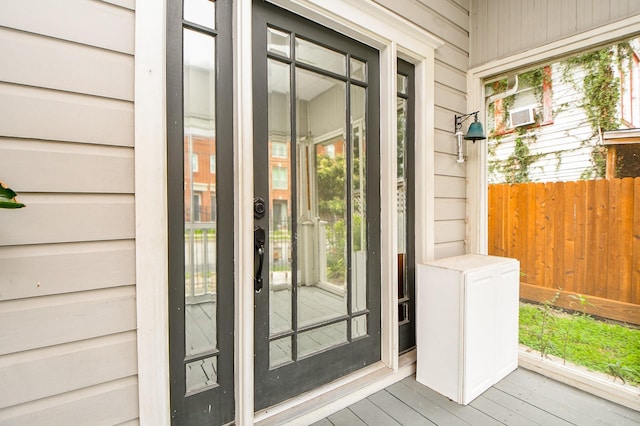 90 Dennis St, Houston, TX 77006 - entrance to property