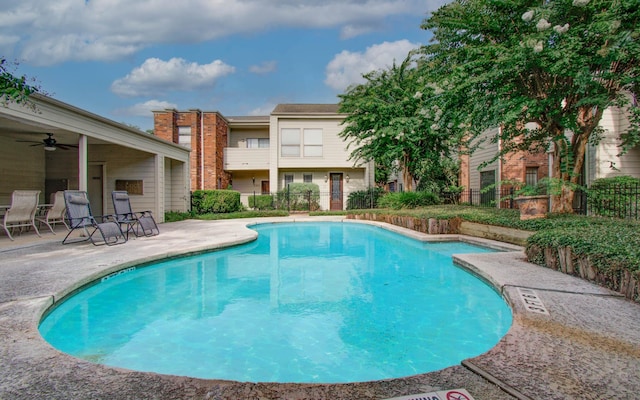 5701 Winsome Ln Unit 2, Houston, TX 77057 - view of pool featuring a patio area and a ceiling fan