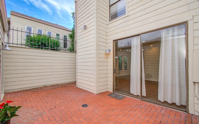 5701 Winsome Ln Unit 2, Houston, TX 77057 - view of patio / terrace