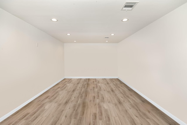 8911 Birdwood Ct, Houston, TX 77096 - empty room featuring light wood-type flooring and recessed lighting