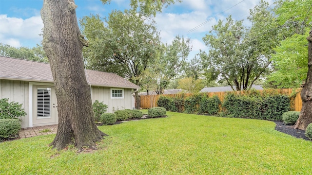 5541 Schumacher Ln, Houston, TX 77056 - view of yard