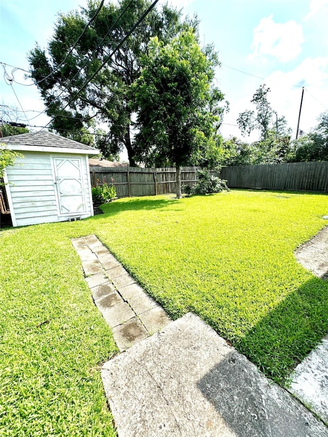 8727 Othello St, Houston, TX 77029 - photo 11