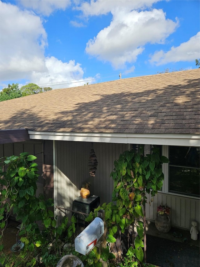 1503 Beusch Dr, Pasadena, TX 77502 - exterior view of roof with shingles