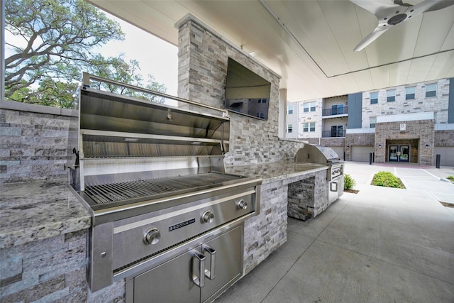6804 Westview Dr Unit 1407, Houston, TX 77055 - view of patio / terrace featuring area for grilling and ceiling fan
