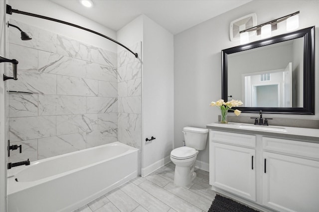 6804 Westview Dr Unit 1407, Houston, TX 77055 - bathroom with vanity and shower / bath combination